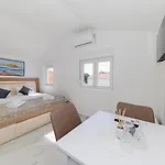 Гостьовий будинок Premium 3*