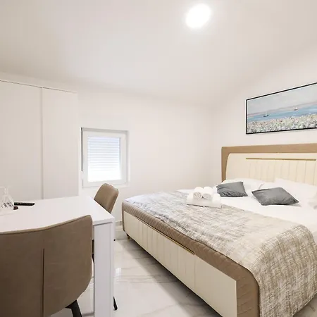 Premium Guest house