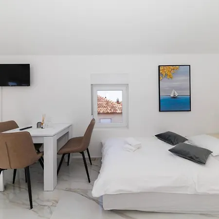 Premium Guest house